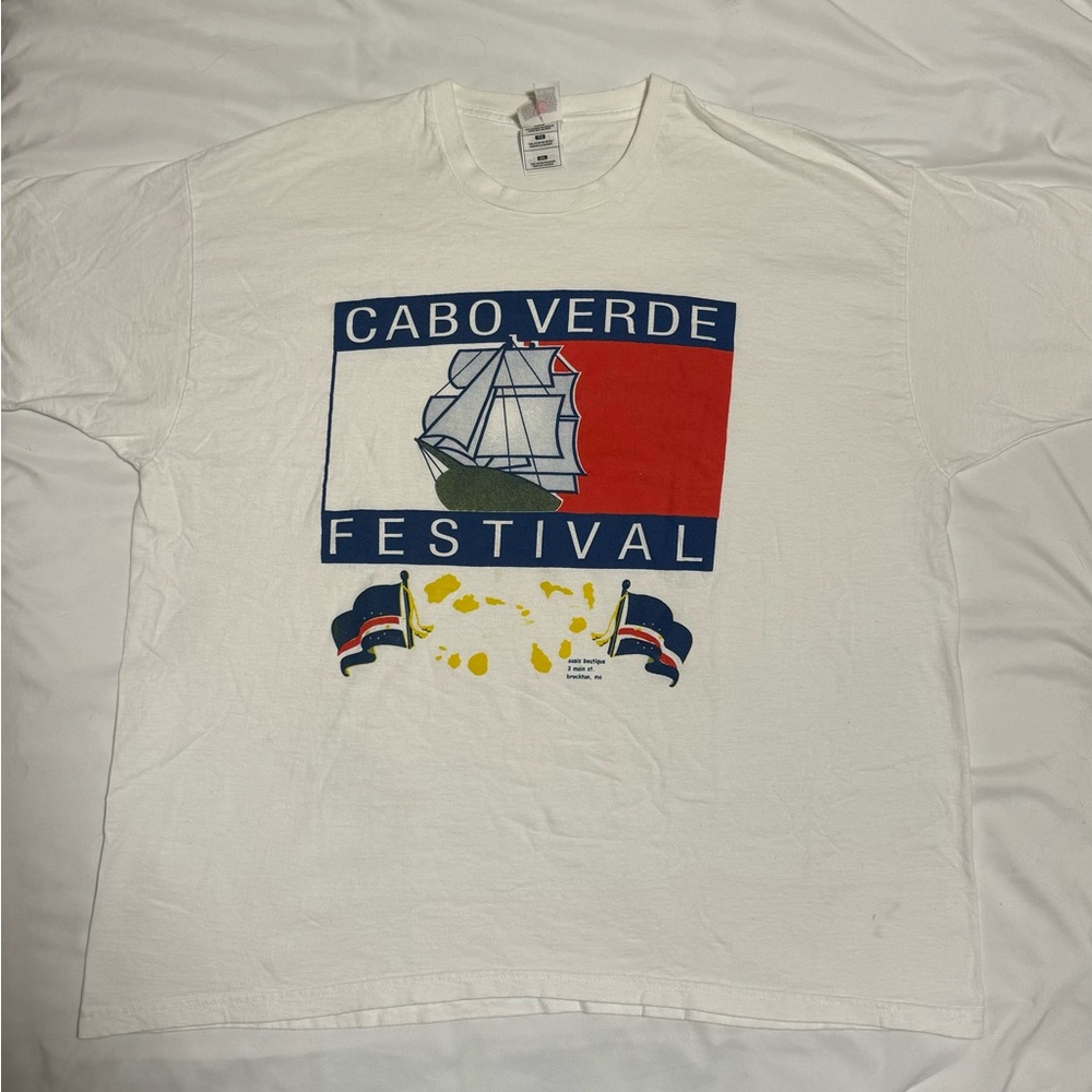 Graphic T